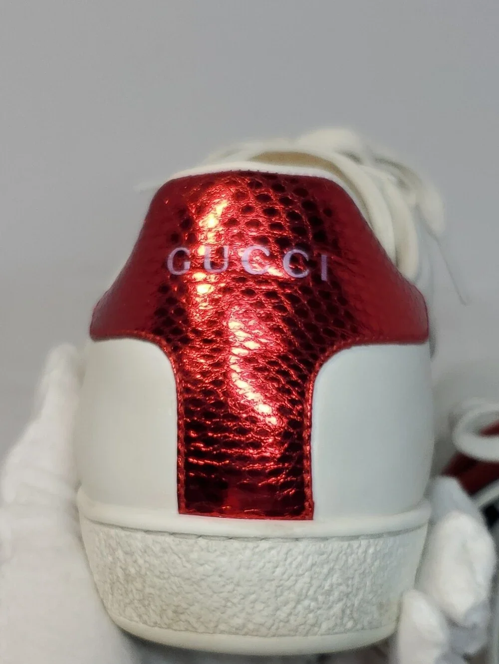 Gucci Ace Blind for Love White Leather Low Top Lace-Up Sneakers Red/Blue Mens 7